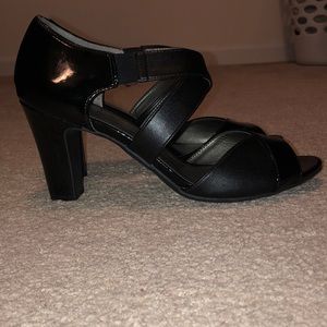 Black Life Stride  heels size 8.5